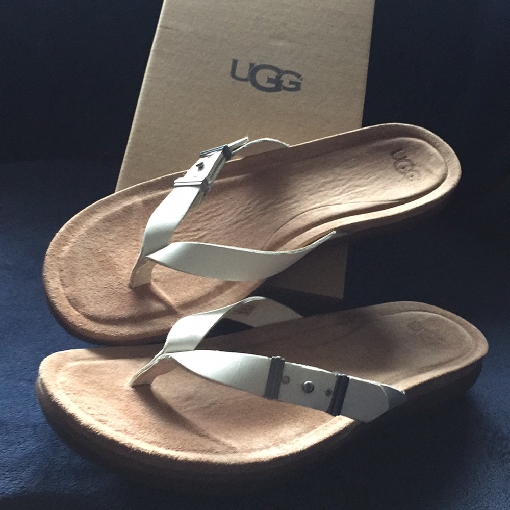 UGG Women’s Flip Flop Sandal
